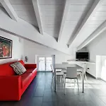 Antica Residenza I Ronchi Di アパートホテル ベッラージョ