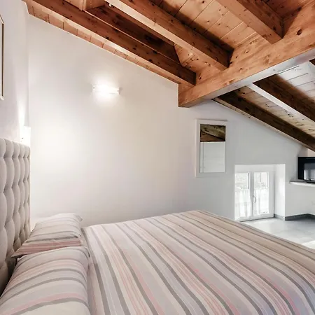 Antica Residenza I Ronchi Di מלון דירות בלאג'יו