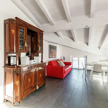 Antica Residenza I Ronchi Di מלון דירות 4*
