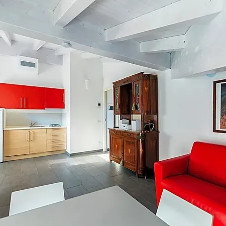 Aparthotel Antica Residenza I Ronchi Di 4*