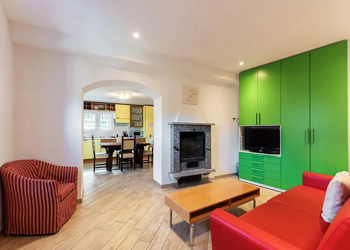 Apartmanhotel Antica Residenza I Ronchi Di 4*