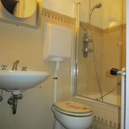 Antica Residenza I Ronchi Di شقة فندقية